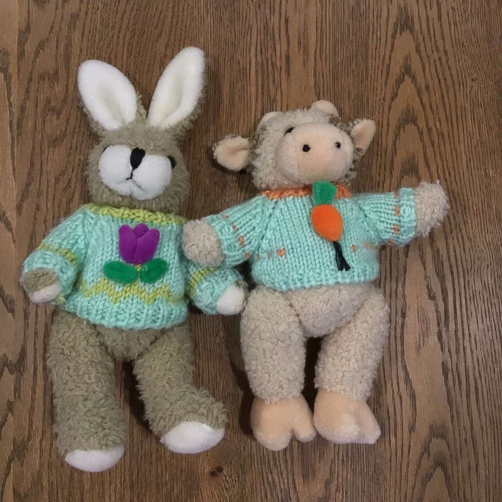 Vintage HugFun 1999 Plush Bunny Rabbit&Cow 10" Doll Flower Knitted Teal Sweater